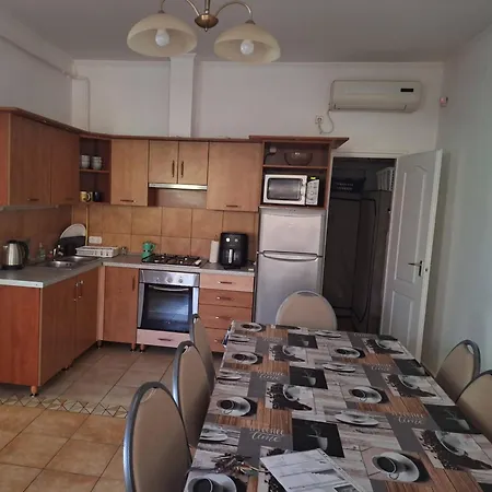 Lovasudvar Vendégháza Apartamento *