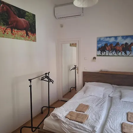 Lovasudvar Vendégháza Apartamento *